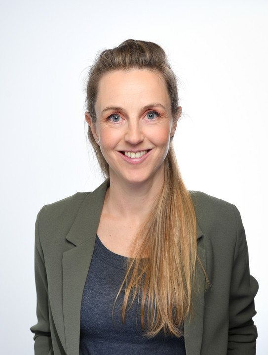 Portraitfoto von Kirsten Lee Bierbaum