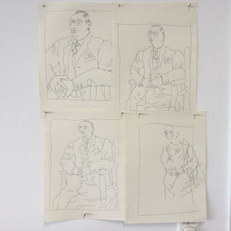 abstrahierte Zeichnungen einer sitzenden Person