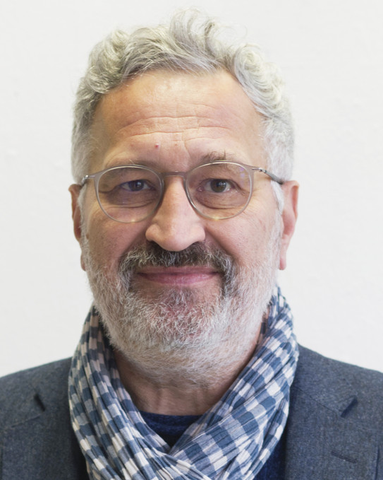 Prof. Tillmann Damrau