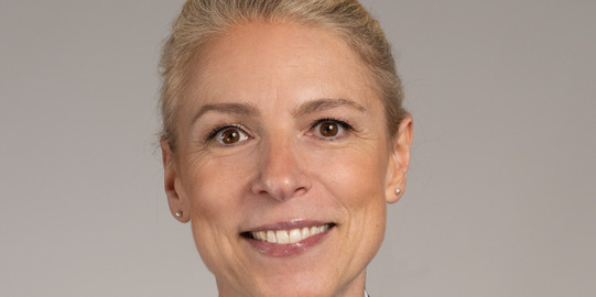 Portrait der Lehrbeauftragten Karolina Zgraja.