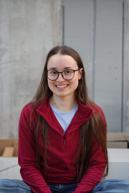 Portraitfoto der Studentischen Hilfskraft Lisa Alameddin