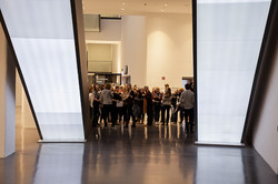 StadtSPÄHER im Dortmunder U Gruppenbild aus der Ferne im Dortmunder U